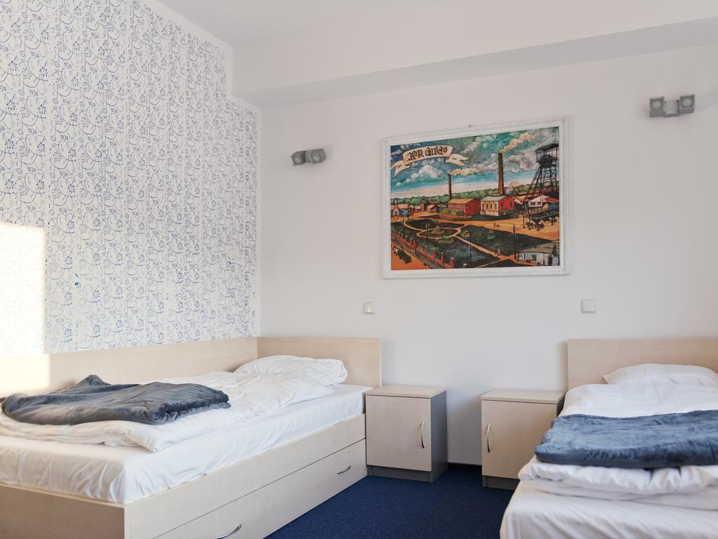 Hostel Guido Zabrze Rum bild